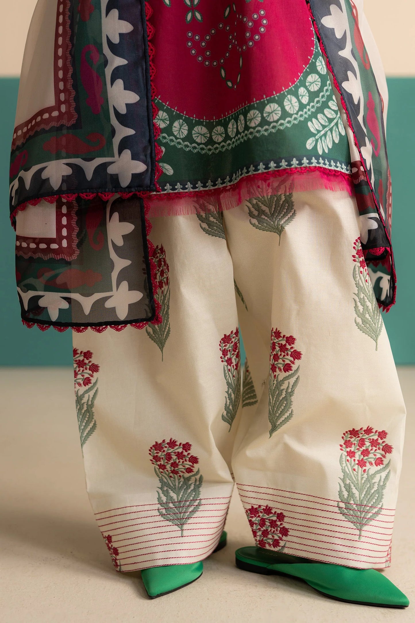 Red Green | Printed Lawn 3PC