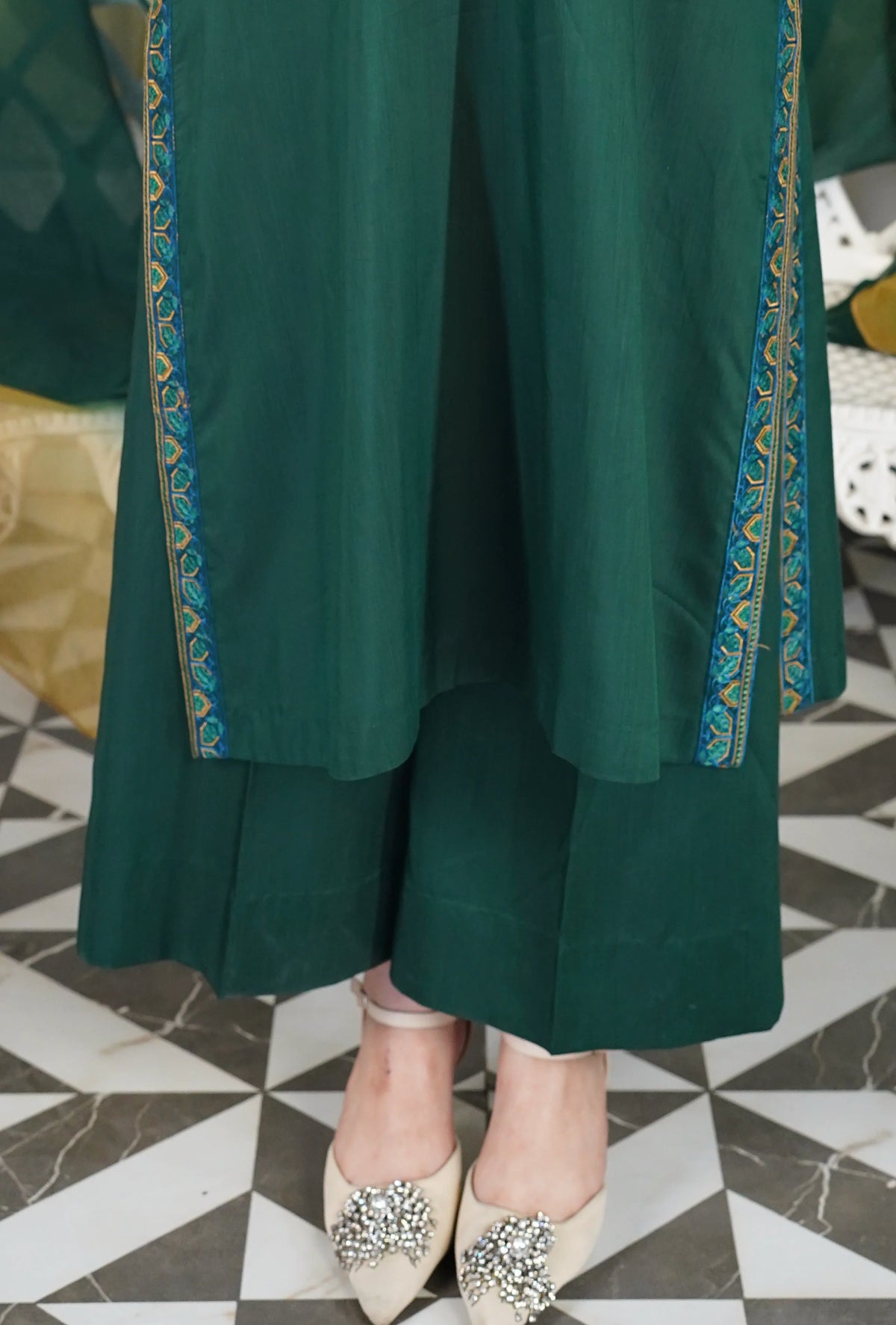 Noor e Shaam - Lawn  3PC - stitched